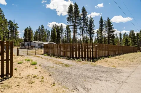 52644 Skidgel Road La Pine OR 97739