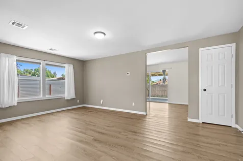 1215 Sweet Road Medford OR 97501