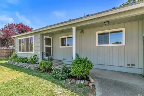 1215 Sweet Road Medford OR 97501