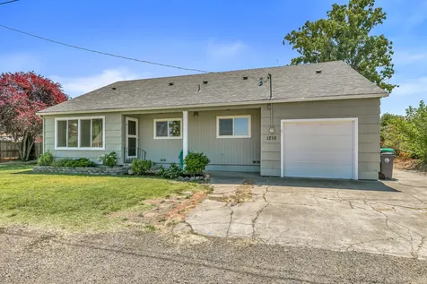 1215 Sweet Road Medford OR 97501