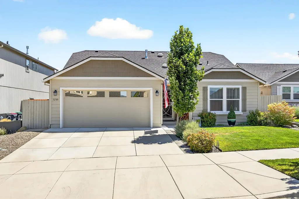 3288 Cheltenham Way Medford OR 97504