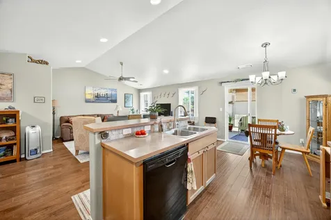 3288 Cheltenham Way Medford OR 97504