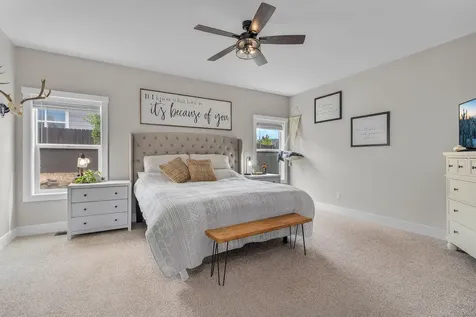 4660 SW Salmon Avenue Redmond OR 97756