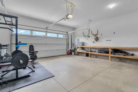 4660 SW Salmon Avenue Redmond OR 97756