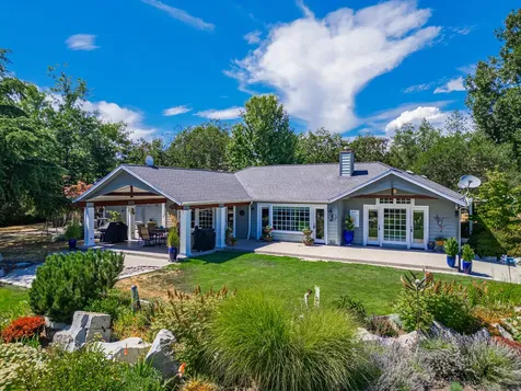 700 Rogue Wood Drive White City OR 97503