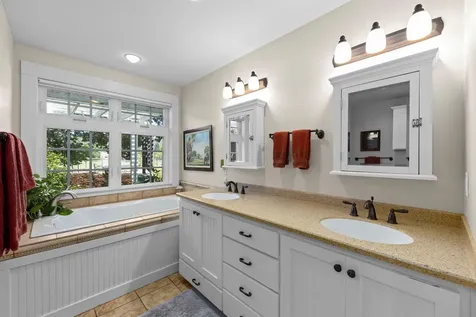 700 Rogue Wood Drive White City OR 97503