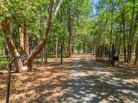 700 Rogue Wood Drive White City OR 97503