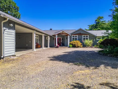 700 Rogue Wood Drive White City OR 97503