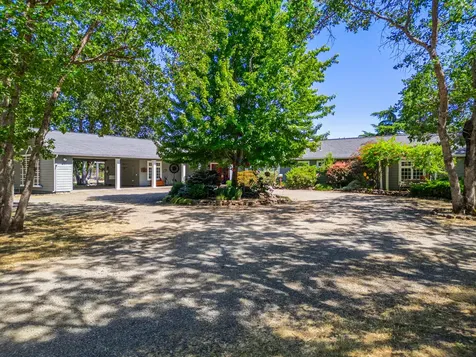 700 Rogue Wood Drive White City OR 97503