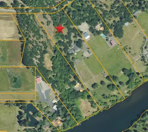700 Rogue Wood Drive White City OR 97503