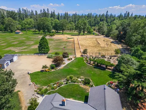 700 Rogue Wood Drive White City OR 97503