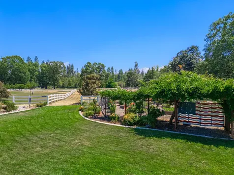 700 Rogue Wood Drive White City OR 97503