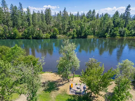 700 Rogue Wood Drive White City OR 97503