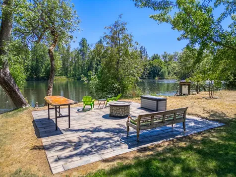 700 Rogue Wood Drive White City OR 97503