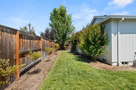 7595 Wilson Way White City OR 97503