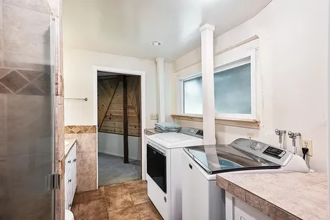 848 NE 8th Street Grants Pass OR 97526