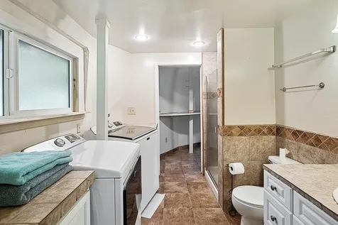 848 NE 8th Street Grants Pass OR 97526