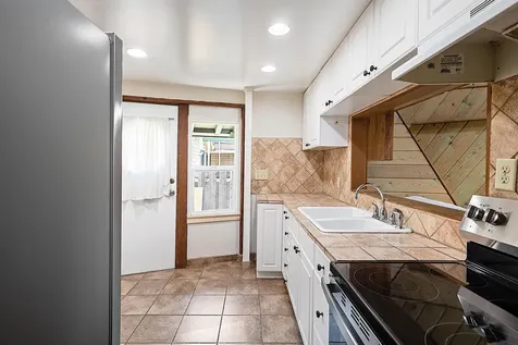 848 NE 8th Street Grants Pass OR 97526