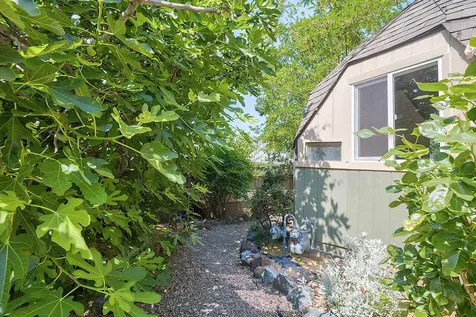 848 NE 8th Street Grants Pass OR 97526