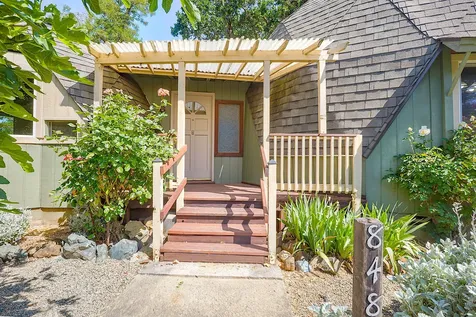 848 NE 8th Street Grants Pass OR 97526
