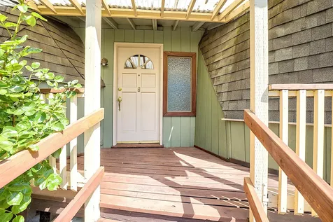 848 NE 8th Street Grants Pass OR 97526