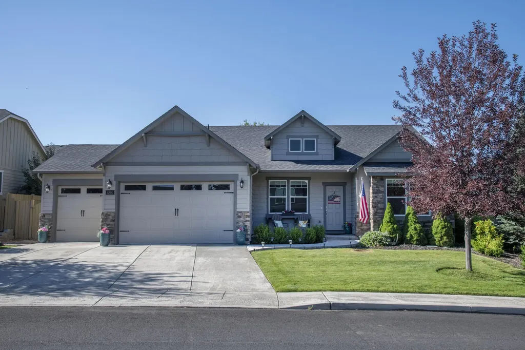 4800 SW Umatilla Avenue Redmond OR 97756