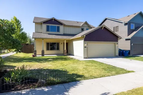 3031 NE Red Oak Drive Bend OR 97701