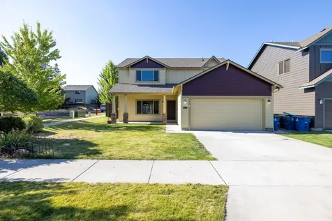 3031 NE Red Oak Drive Bend OR 97701