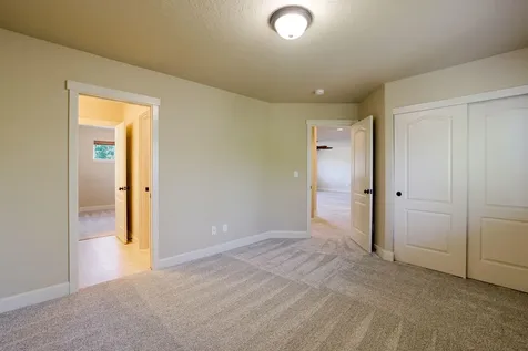 3031 NE Red Oak Drive Bend OR 97701