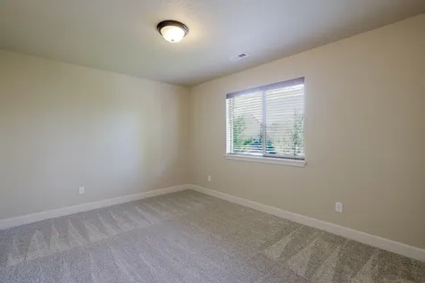 3031 NE Red Oak Drive Bend OR 97701