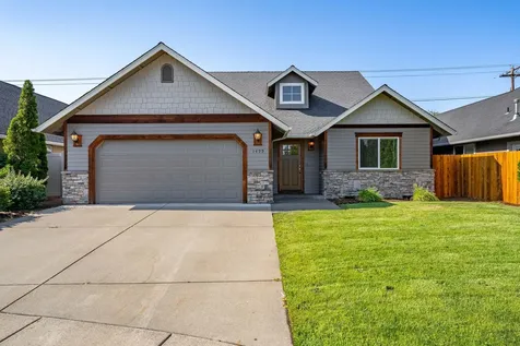 1499 SW David Drive Grants Pass OR 97527