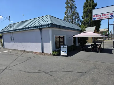 844 S Riverside Avenue Medford OR 97501