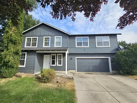 3331 SW Juniper Avenue Redmond OR 97756