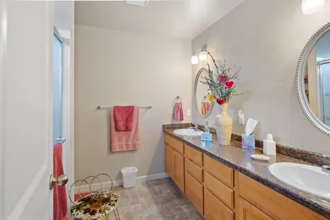 367 SW Wagner Meadows Drive Grants Pass OR 97526