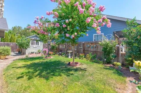 367 SW Wagner Meadows Drive Grants Pass OR 97526
