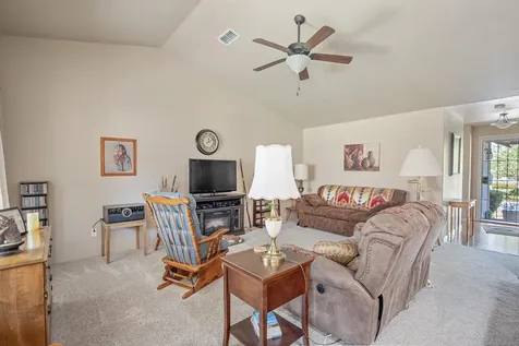 367 SW Wagner Meadows Drive Grants Pass OR 97526