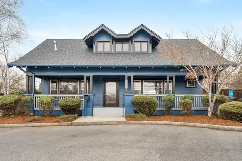 858 NE A Street Grants Pass OR 97526