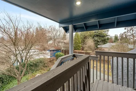 858 NE A Street Grants Pass OR 97526