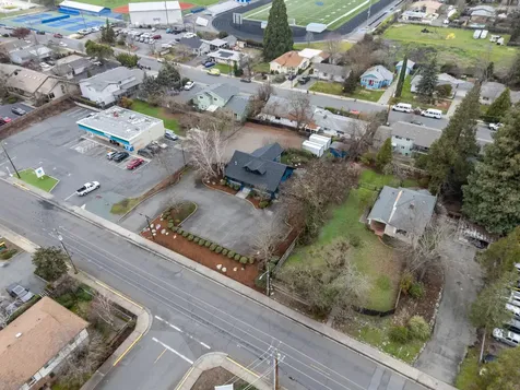 858 NE A Street Grants Pass OR 97526