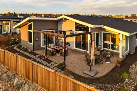 3573 SW 44th Street Redmond OR 97756