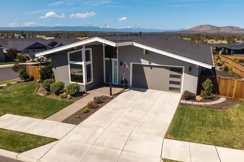 3573 SW 44th Street Redmond OR 97756