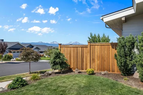 3573 SW 44th Street Redmond OR 97756
