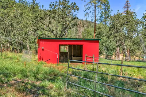 17600 Highway 238 Grants Pass OR 97527