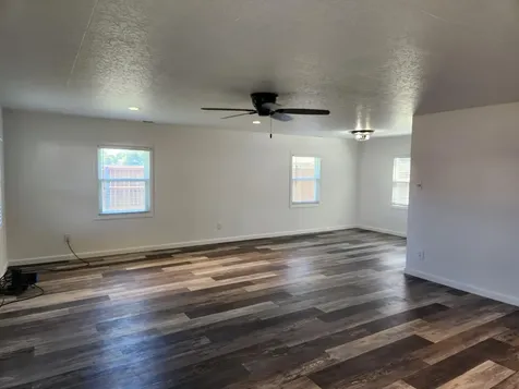 3744 Laverne Avenue Klamath Falls OR 97603