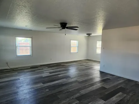 3744 Laverne Avenue Klamath Falls OR 97603