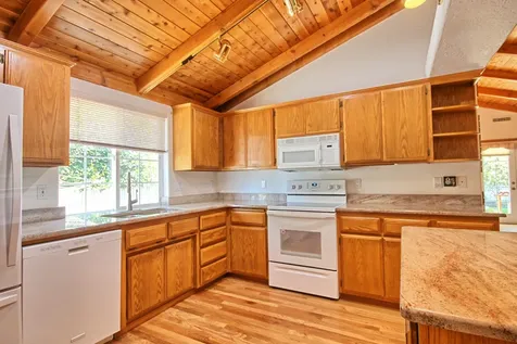 841 Brandon Street Central Point OR 97502