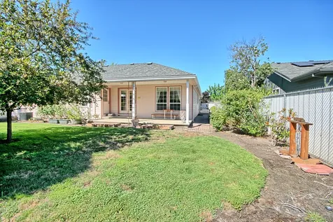 841 Brandon Street Central Point OR 97502