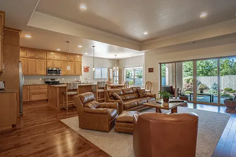 3735 Arizona Drive Medford OR 97504