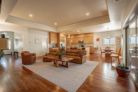 3735 Arizona Drive Medford OR 97504