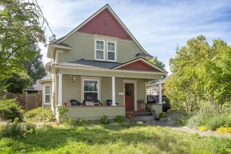 740 NE 8th Street Grants Pass OR 97526